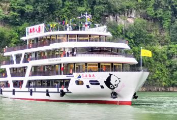 宜昌船进船出三峡人家+西陵峡风景区一日游【乘西陵画廊系列游船走进三峡人家，游览5A级三峡人家，感受土家文化，欣赏哭嫁等歌舞表演。】