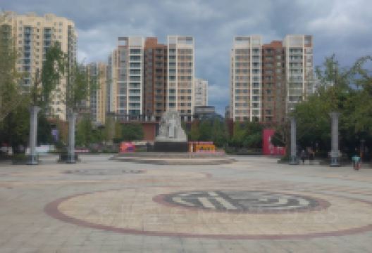 临桂文化广场景点图片