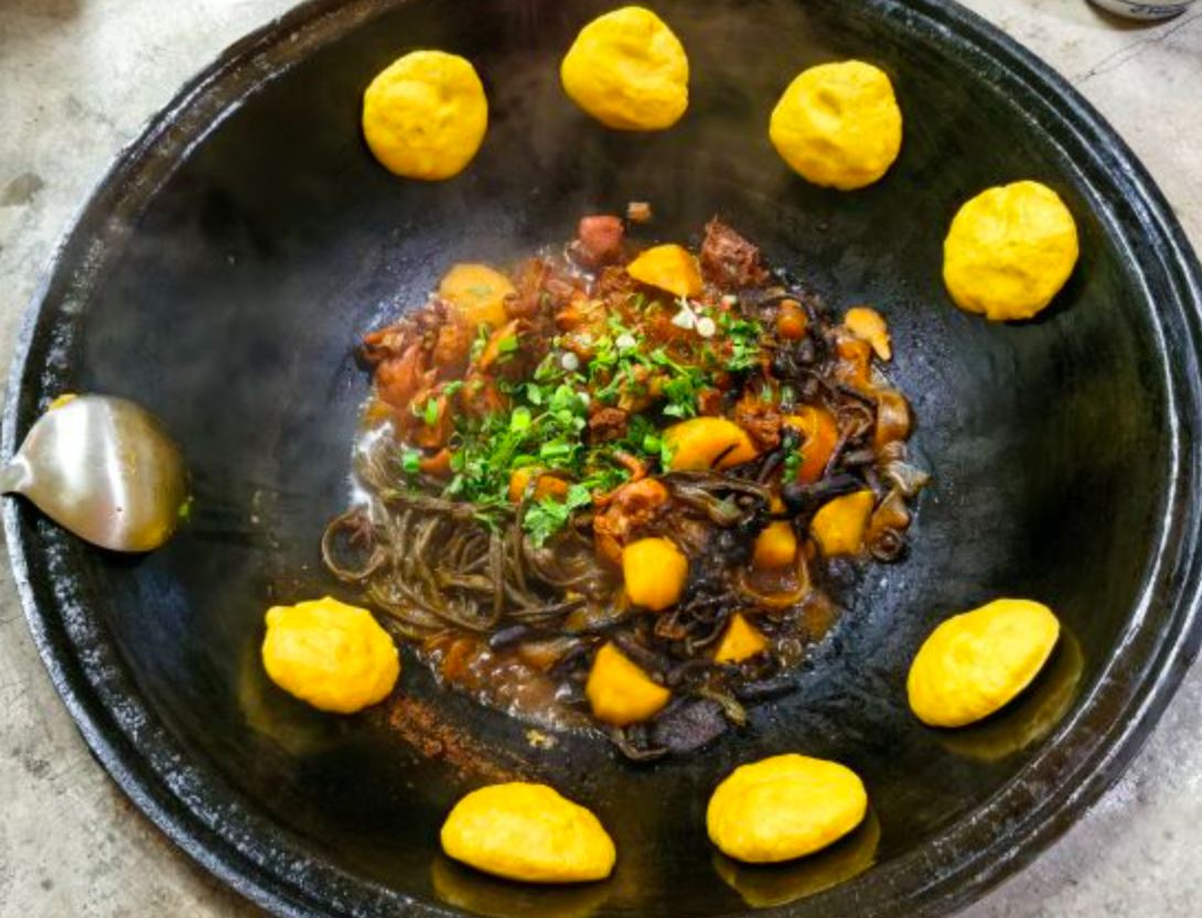 老关东泉水柴火炖(长白山店)