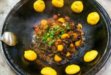 老关东泉水柴火炖(长白山店)美食图片
