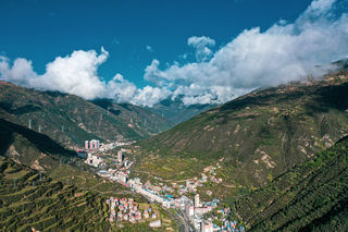 在马尔康,奔赴一场艺术盛宴