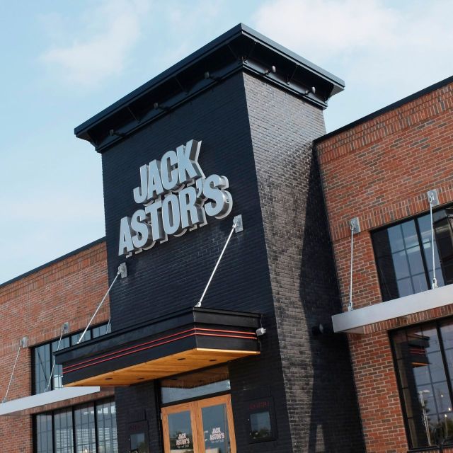 Jack Astors Bar & Grill