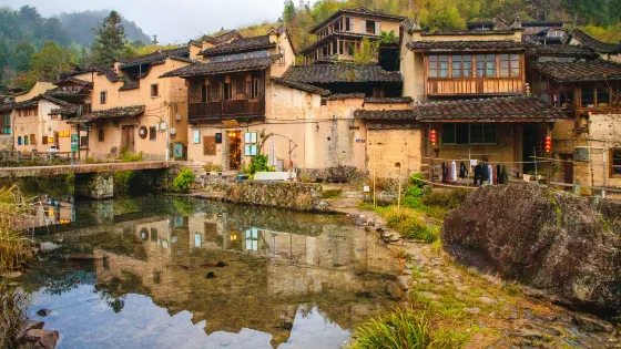 龍潭里村