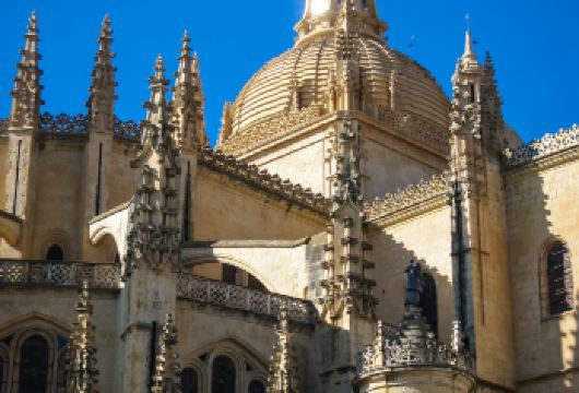 塞哥维亚大教堂+塞哥维亚马约尔广场+普拉多博物馆一日游【西班牙马德里周边一日游[独立包车+中文司导+行程可调]】