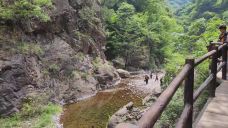 小沟背风景区-济源-蔚蓝的大海很美丽