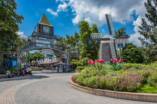深圳南山浪漫度假攻略:旅居欧式花卉小镇,鲜花簇拥,摩天轮作伴