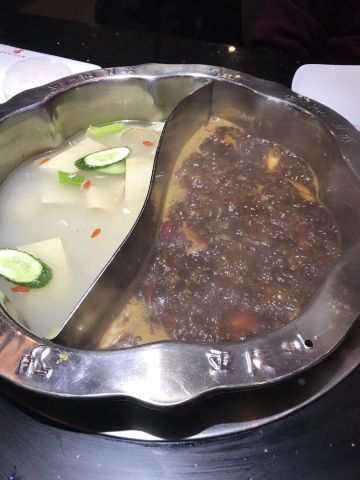 重庆刘一手心火锅(三台店)