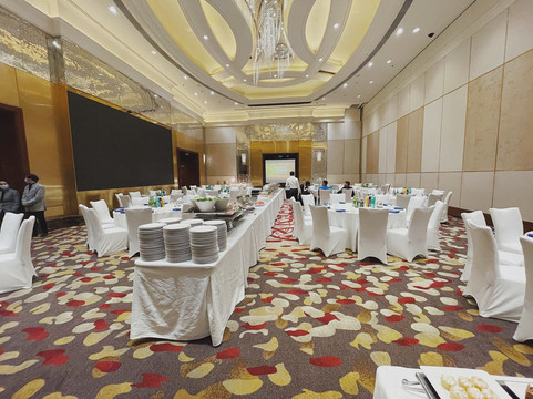 凤山国际大酒店主图