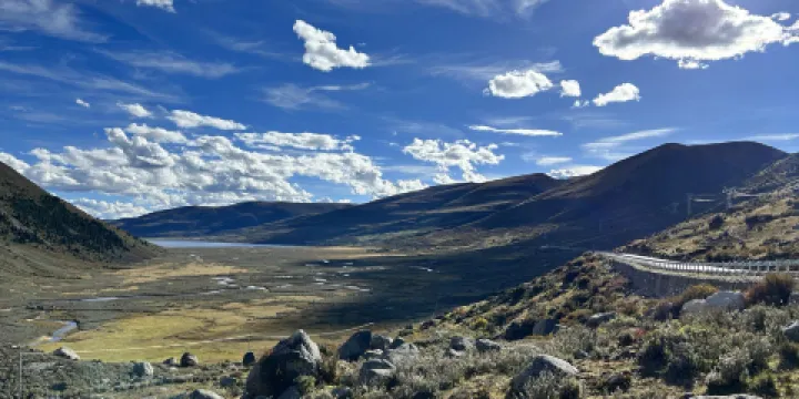 拉龍措國家濕地公園
