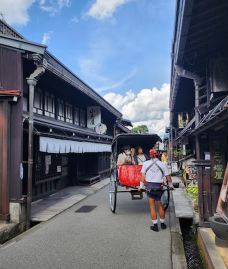Sanmachi Suji-高山市-红妆人Nefelibata
