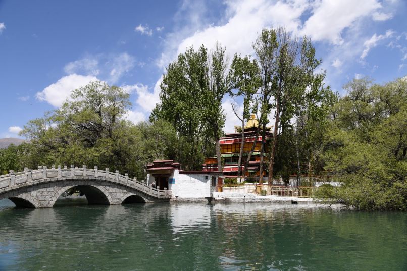 龙王谭寺