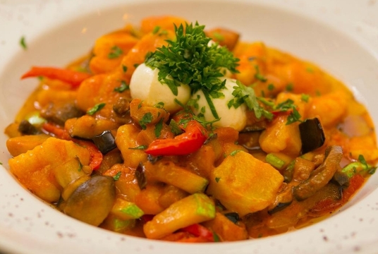 Mezestoran Dvorište