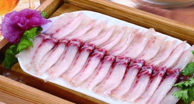 龚滩杯黑锅火锅店