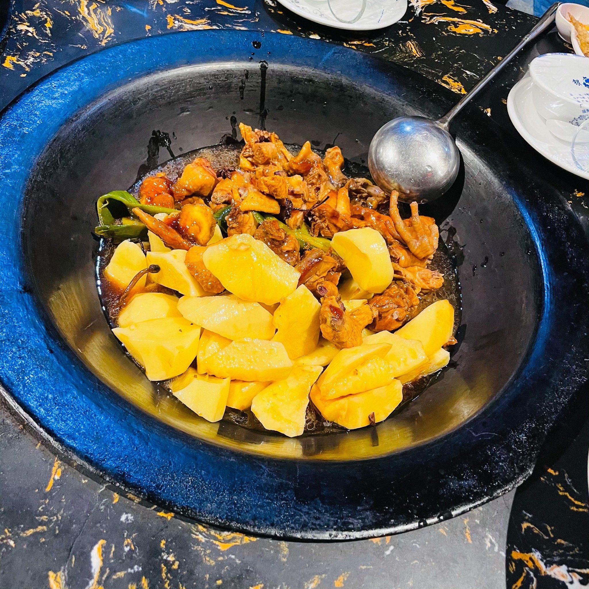 九日东北烩菜馆(胜太西路店)