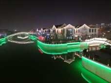 梅里古镇-无锡-藏香猪吉祥物