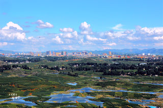 贵州这个高原湖泊鲜为人知，有7个西湖那么大，是宁静的避暑胜地