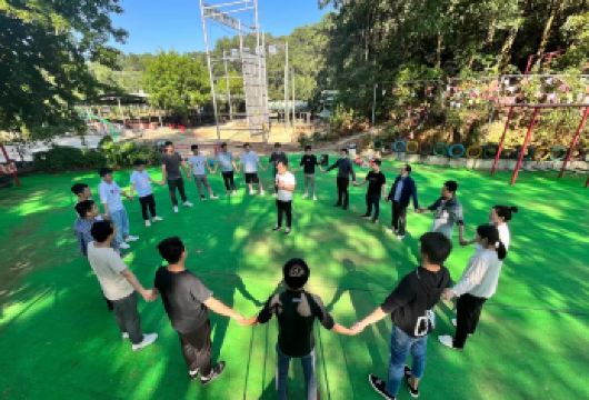 深圳荷坳山地越野车·农家乐一日游【农家乐，真人CS趣味团建】【深圳市区内活动场地、山清水秀环境优雅~】
