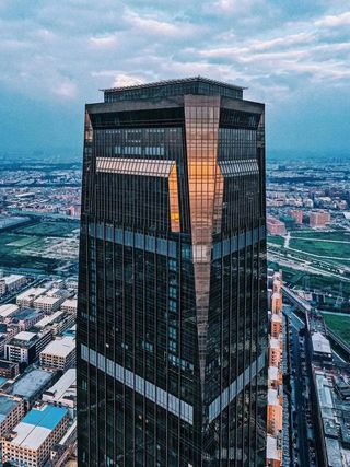 【亲子游】打卡中山高空酒店，带娃体验灯饰文化