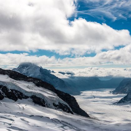 意大利罗马+佛罗伦萨+威尼斯+米兰+瑞士苏黎世+因特拉肯+法国巴黎+少女峰12日10晚拼小团