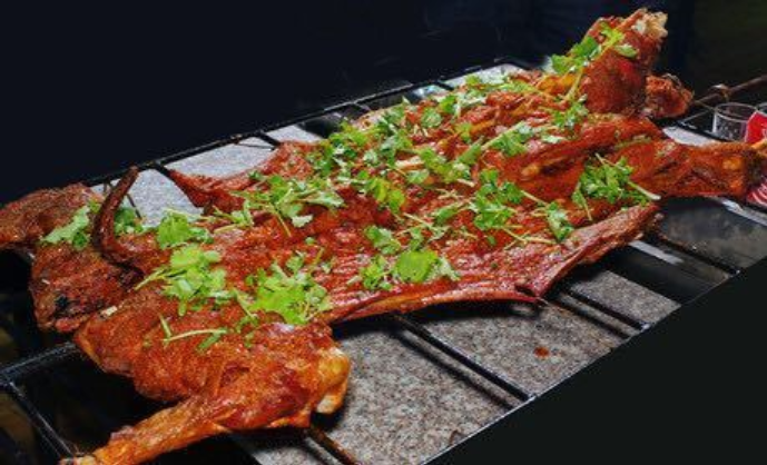 关山牧场王师烤全羊