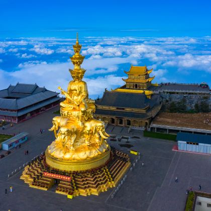 峨眉山+乐山2日1晚跟团游