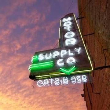 Motor Supply Co. Bistro餐厅图片