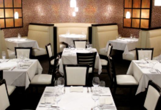 Ernie's Food and Spirits美食图片