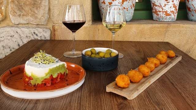 Taberna El Cardeo餐厅图片