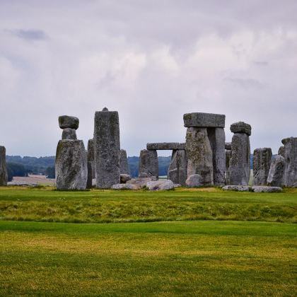 英国伦敦+温莎城堡+巨石阵+水上伯顿+牛津大学7日5晚拼小团