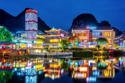 阳朔西街