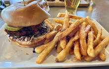 Big Family Brewing Company Kitchen and Biergarten餐厅图片