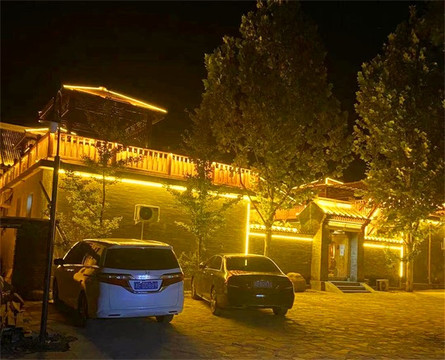 天津薊縣郭家溝伴山聽語精品民宿，私密花園庭院，猶如江南園林。