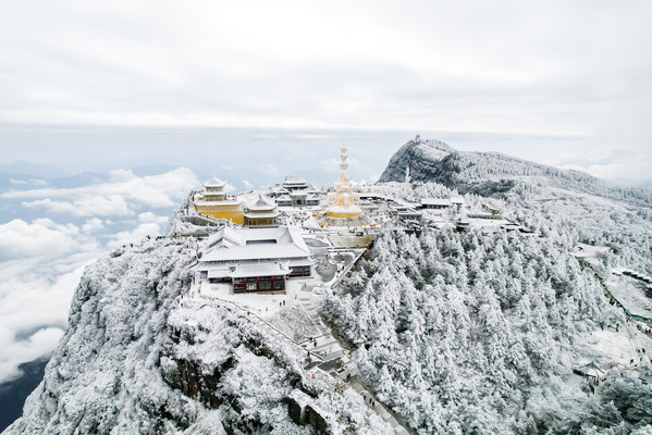 成都周边游,温泉煮茶看剧玩雪,玩转冬日峨眉山