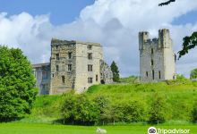 Helmsley Castle景点图片