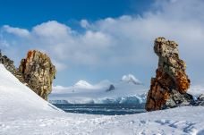 半月岛-南设得兰群岛