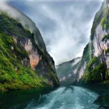 沿河图片