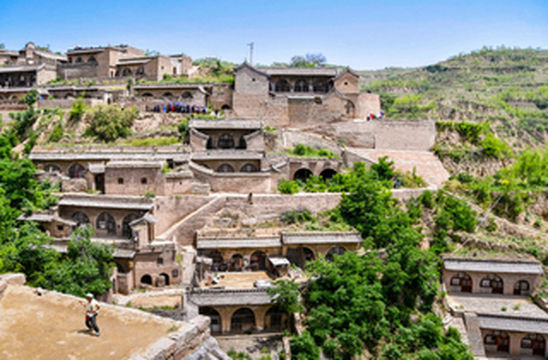 李家山具有独特风格的立体交融式的乡土建筑