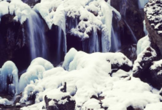 大平台龙居瀑布旅游区景点图片