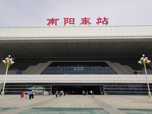 忆雪枫将军，观内乡县衙