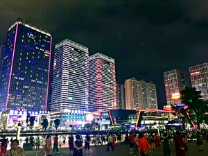 沙坪坝区游记图文-多彩贵州第一站 ，缠缠绵绵贵阳城  