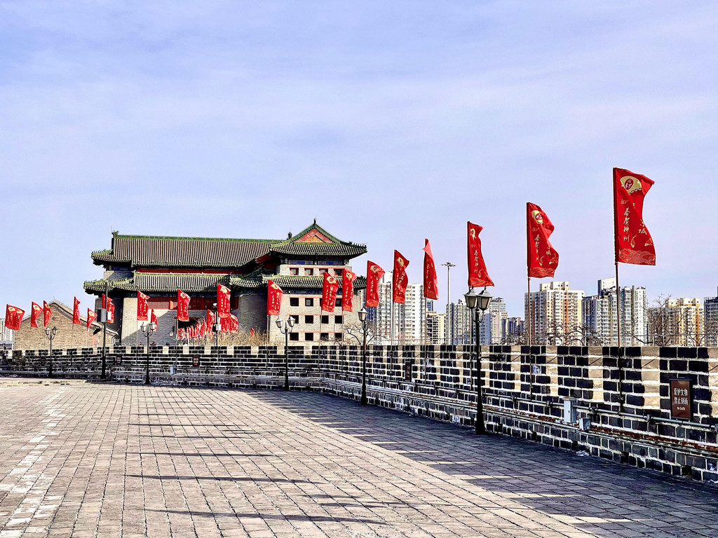 北京城东南角楼农历新年旌旗飘扬- 北京游记攻略【携程攻略】