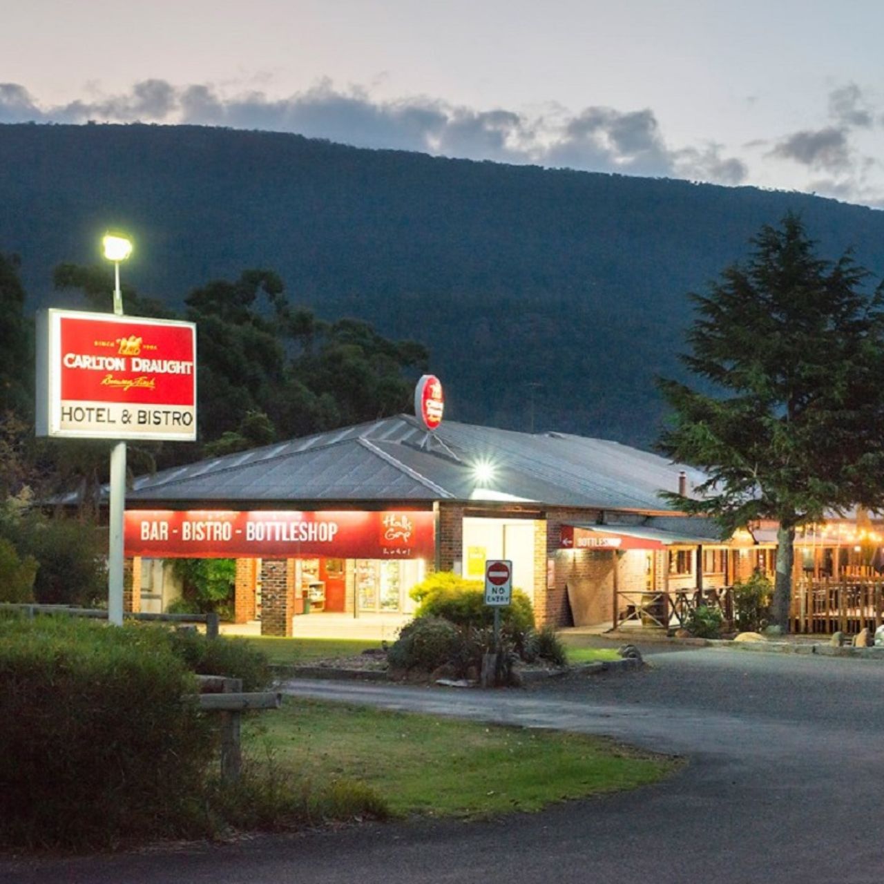 Halls Gap Hotel Restaurant
