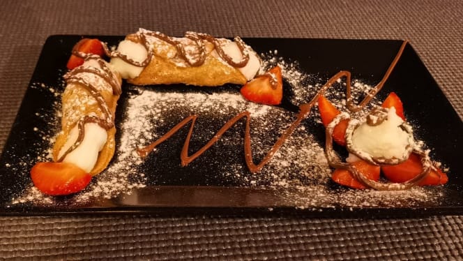 Pizzeria Italiana Con Essenza餐厅图片