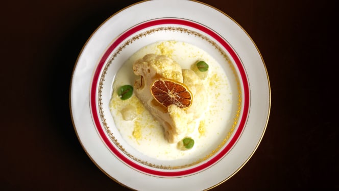 Olio su tavola餐厅图片