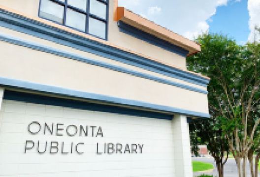 Oneonta Public Library景点图片