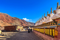 类乌齐游记图片] 西藏自驾游第19天：从丁青到类乌齐，喂马鹿观塔林游查杰玛大殿