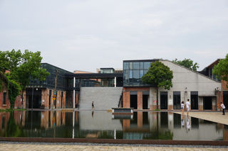 熟悉又陌生的景德镇之旅（二）——陶溪川，涅槃重生的宇宙瓷厂