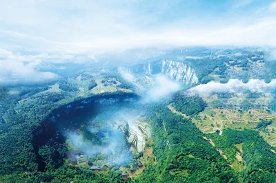 天坑寨子景区