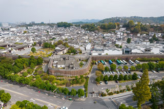 畅游黄山歙县徽州古城，体验“皖美”民宿