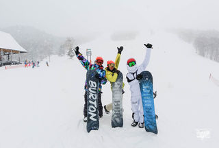 北海道喜乐乐滑雪 | 令人上瘾的单板滑雪菜鸟变身记